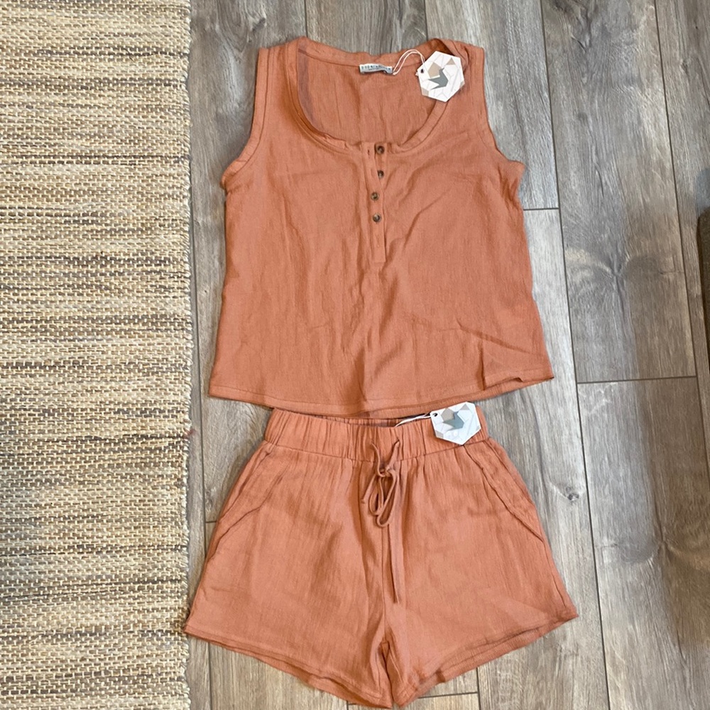 Super cute terracotta matching set!! Size small, new with tags!